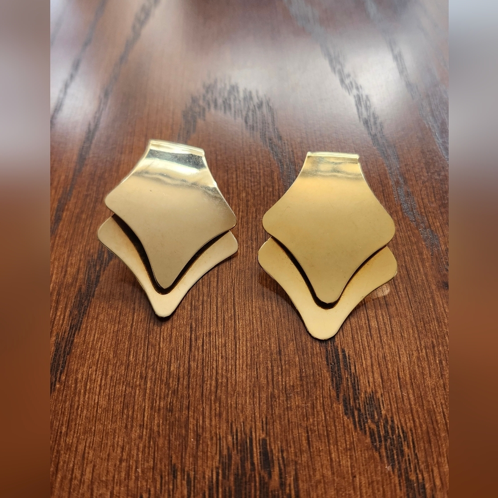 Gold Costume Jewlery Earings